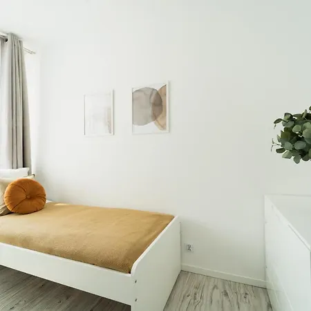 New Apart Near Sky Tower - Gwiazdzista Апартаменти *